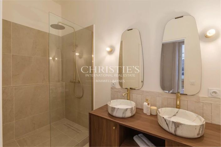 Image No.9-3 Bed Apartment for sale