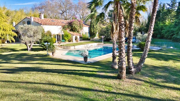 Image No.4-8 Bed House for sale