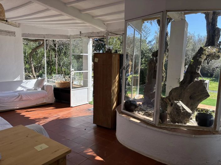 Image No.10-5 Bed House for sale