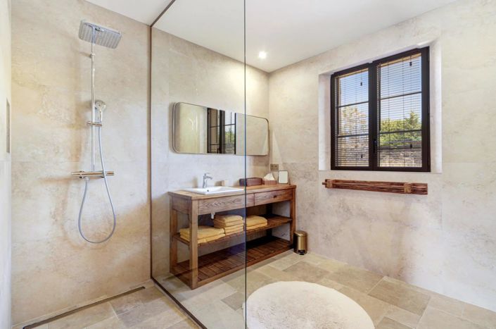 Image No.16-5 Bed House for sale