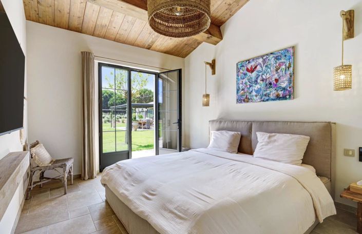 Image No.17-5 Bed House for sale