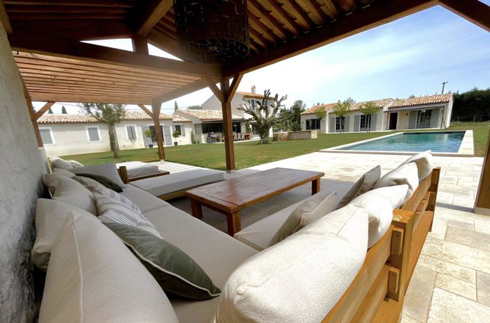 Image No.3-5 Bed House for sale