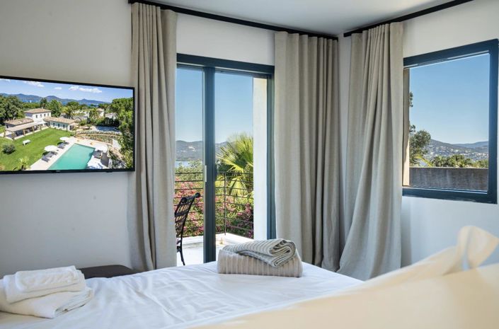 Image No.26-7 Bed House for sale