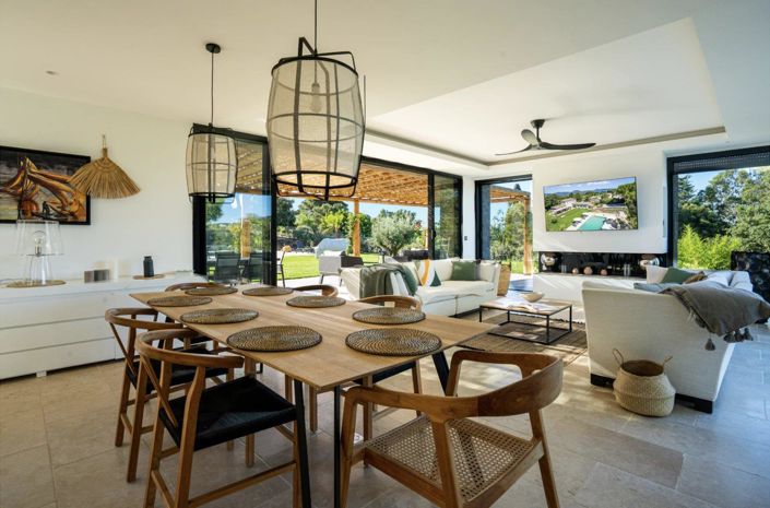 Image No.9-7 Bed House for sale