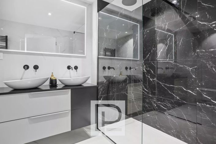 Image No.8-3 Bed Apartment for sale