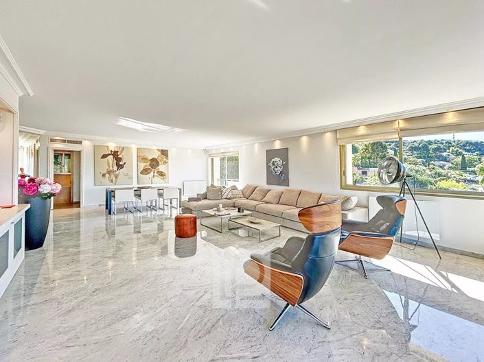 Image No.9-3 Bed Apartment for sale