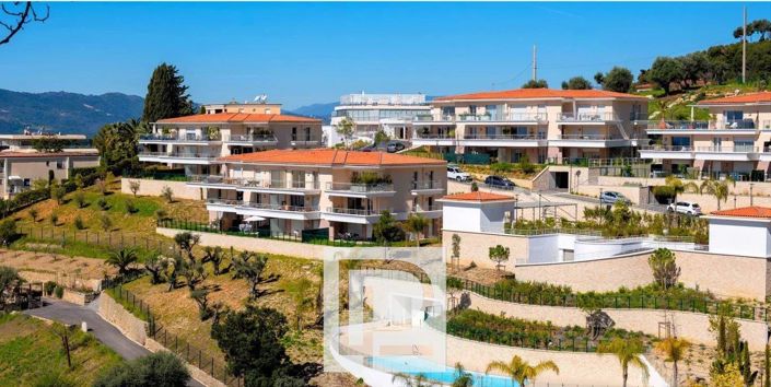 Image No.1-4 Bed Apartment for sale