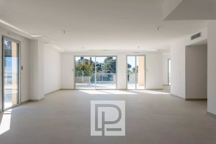 Image No.4-4 Bed Apartment for sale