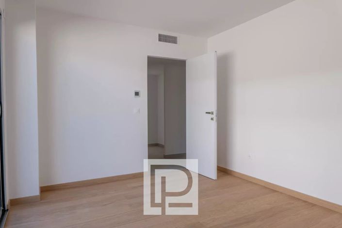 Image No.9-4 Bed Apartment for sale