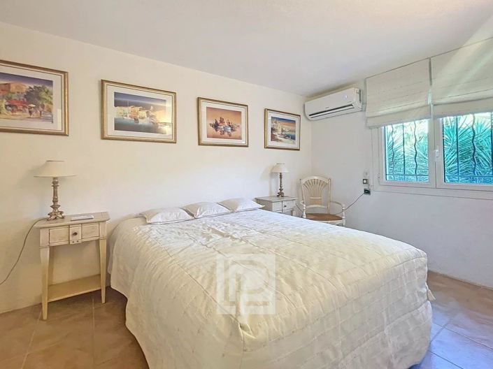 Image No.15-5 Bed House for sale