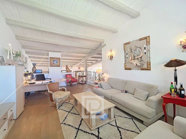 Image No.5-5 Bed House for sale