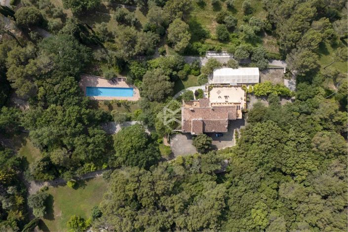 Image No.13-8 Bed House for sale