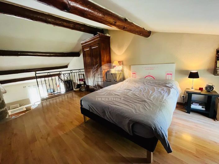 Image No.12-2 Bed House for sale