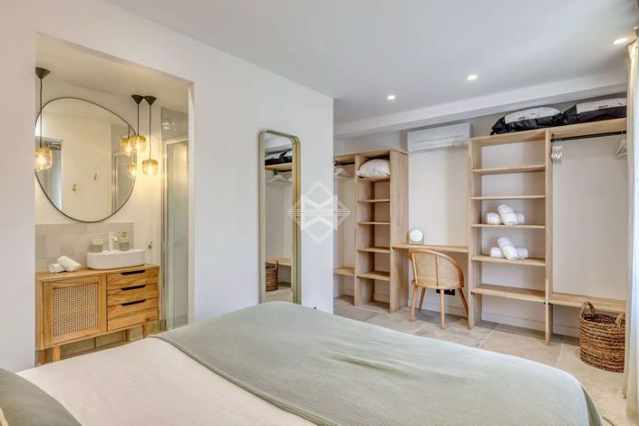 Image No.11-5 Bed House for sale