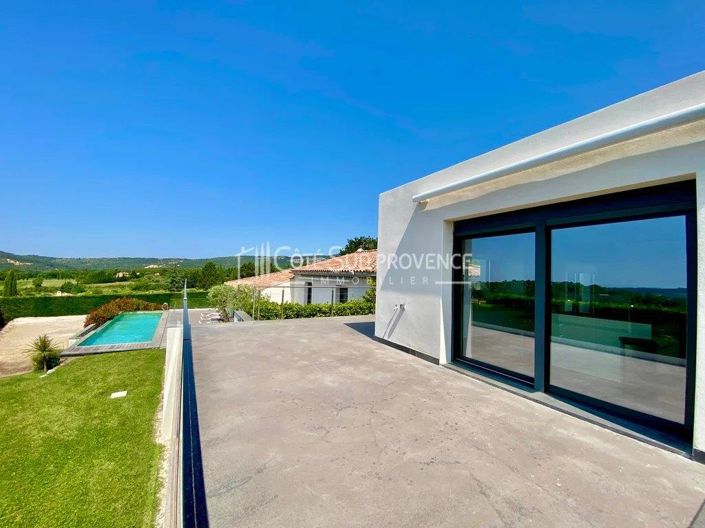 Image No.2-4 Bed House for sale