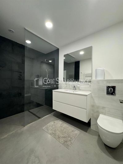 Image No.25-4 Bed House for sale