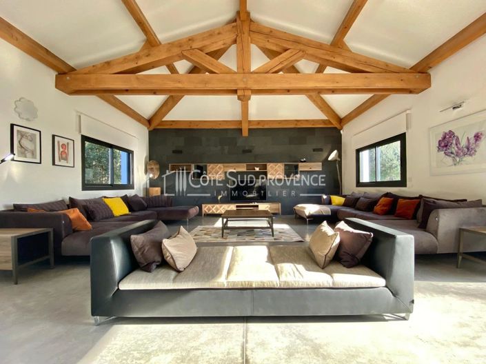 Image No.8-4 Bed House for sale