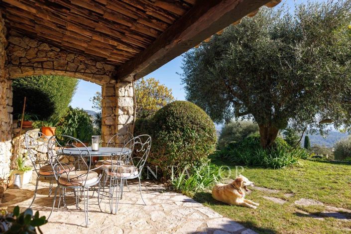 Image No.5-6 Bed House for sale