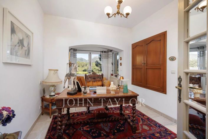 Image No.13-4 Bed House for sale