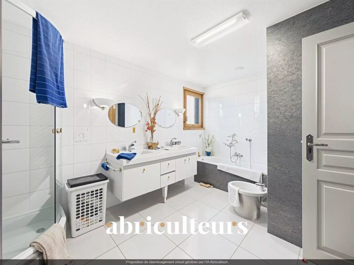 Image No.6-6 Bed House for sale