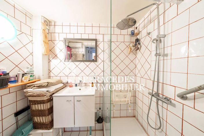 Image No.10-1 Bed House for sale