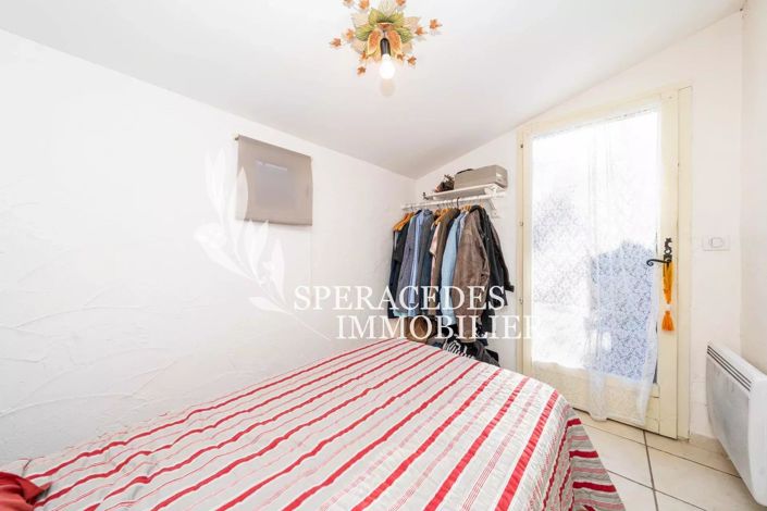 Image No.11-1 Bed House for sale