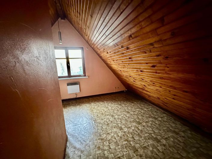 Image No.19-4 Bed House for sale