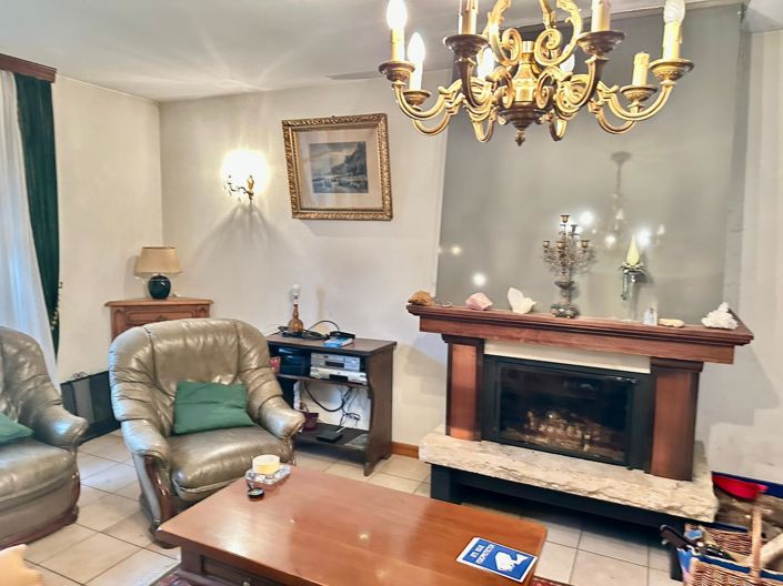 Image No.9-4 Bed House for sale