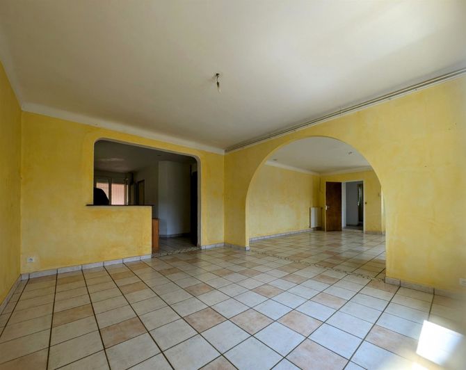 Image No.5-3 Bed House for sale