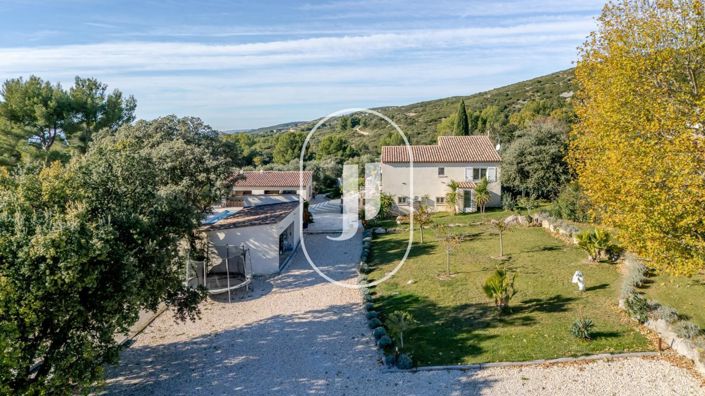 Image No.11-4 Bed House for sale