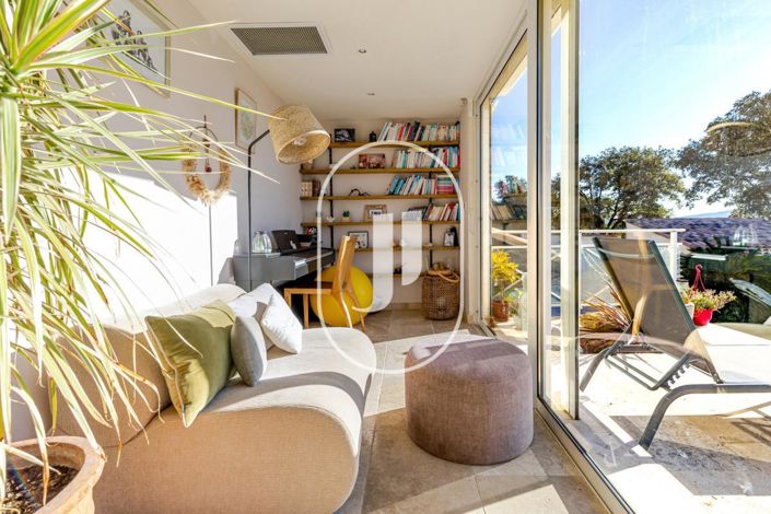 Image No.9-4 Bed House for sale