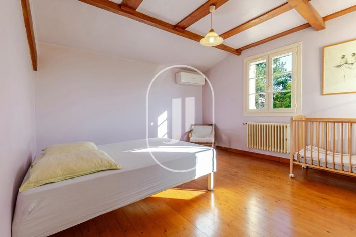 Image No.11-5 Bed House for sale