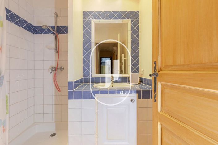 Image No.13-4 Bed House for sale