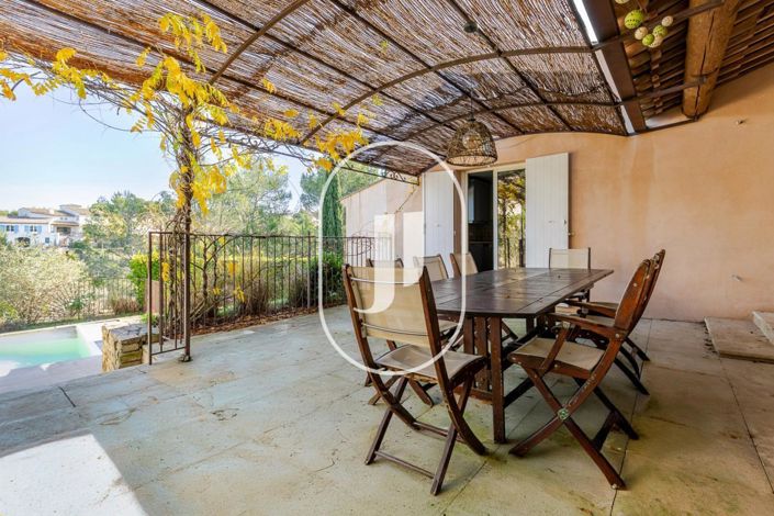 Image No.9-4 Bed House for sale