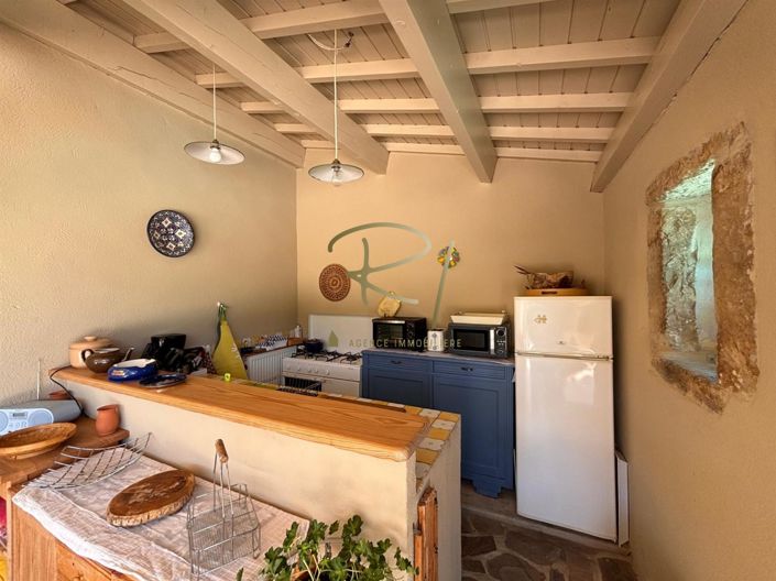 Image No.11-5 Bed House for sale