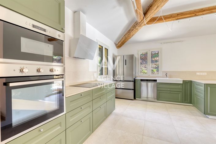 Image No.8-5 Bed House for sale