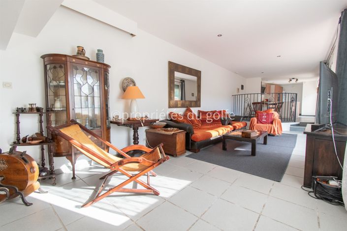 Image No.5-3 Bed House for sale