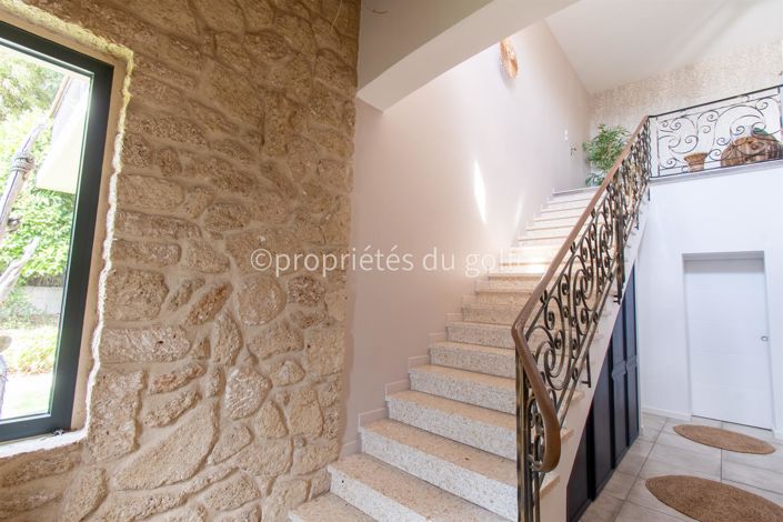 Image No.17-4 Bed House for sale