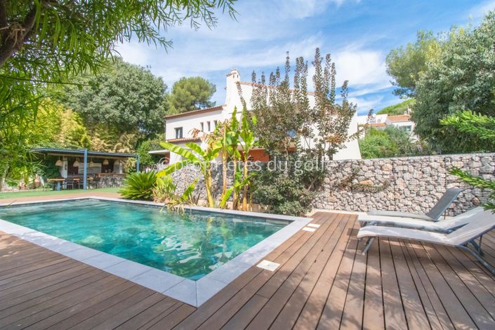 Image No.2-4 Bed House for sale