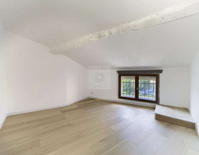 Image No.11-4 Bed House for sale