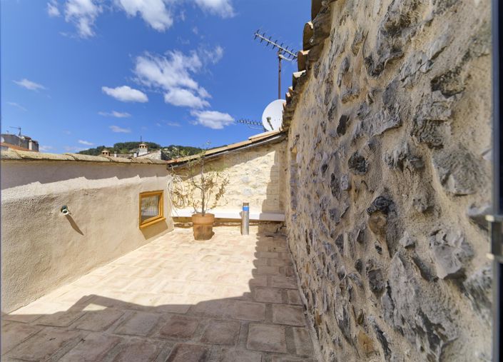 Image No.2-4 Bed House for sale