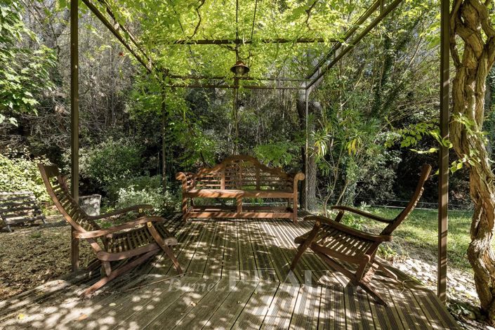 Image No.10-3 Bed House for sale