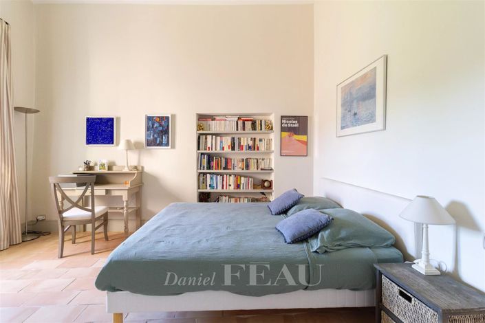 Image No.8-3 Bed House for sale