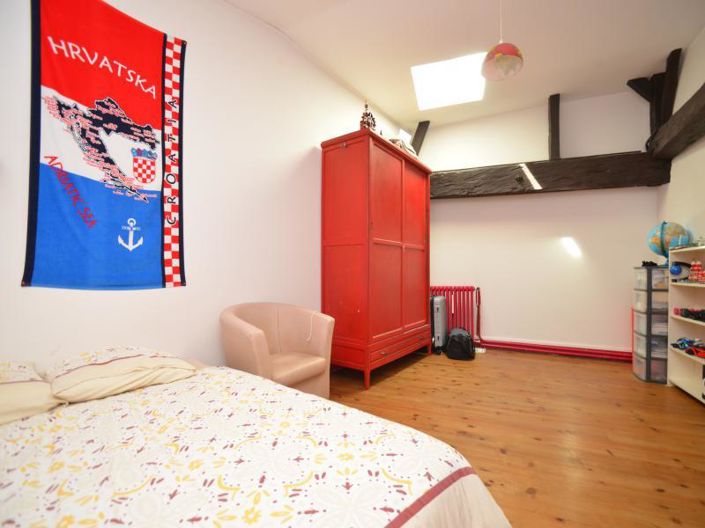 Image No.14-6 Bed House for sale