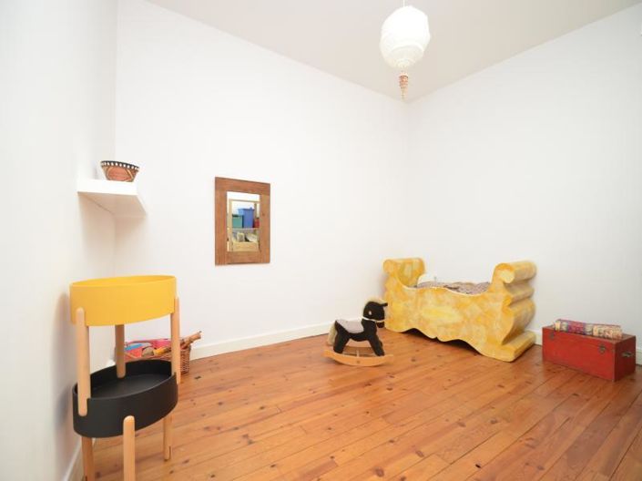 Image No.15-6 Bed House for sale