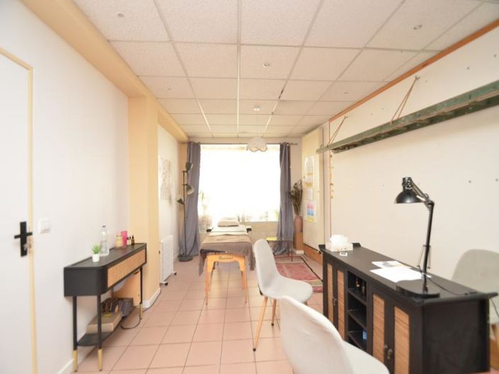 Image No.23-6 Bed House for sale