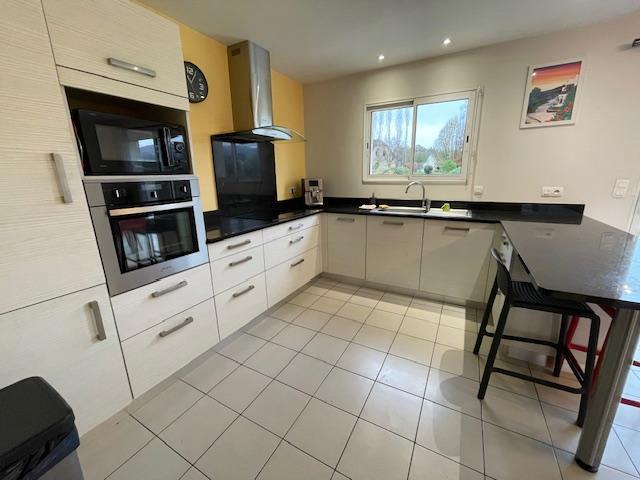 Image No.4-4 Bed House for sale