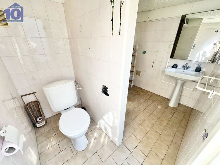 Image No.9-1 Bed House for sale