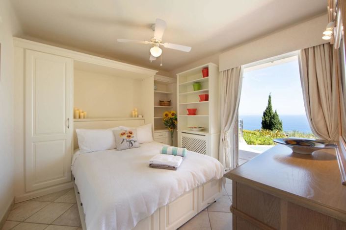 Image No.11-4 Bed House for sale