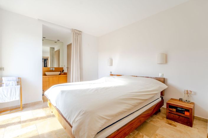 Image No.7-3 Bed House for sale